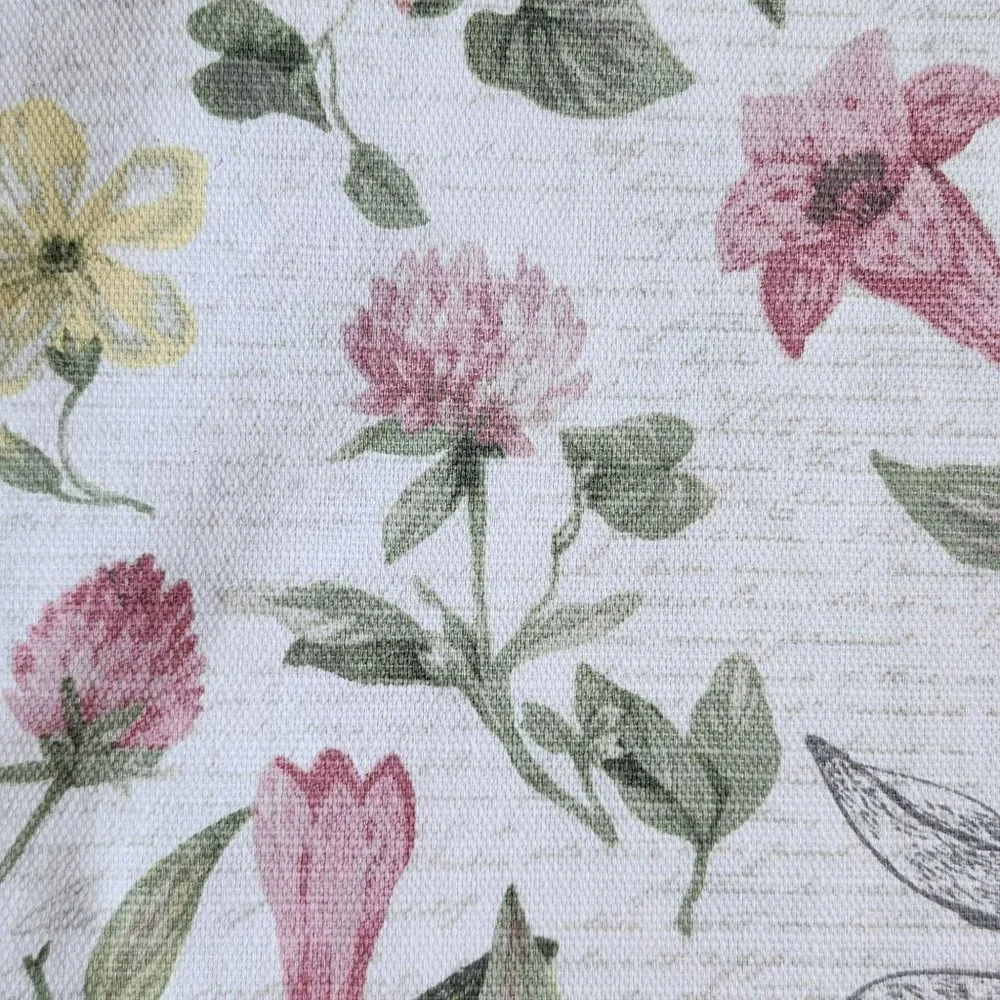 70in Round Cotton Tablecloth And Napkins With Printed Bunnies And Flowers Set - Picture 11 of 16